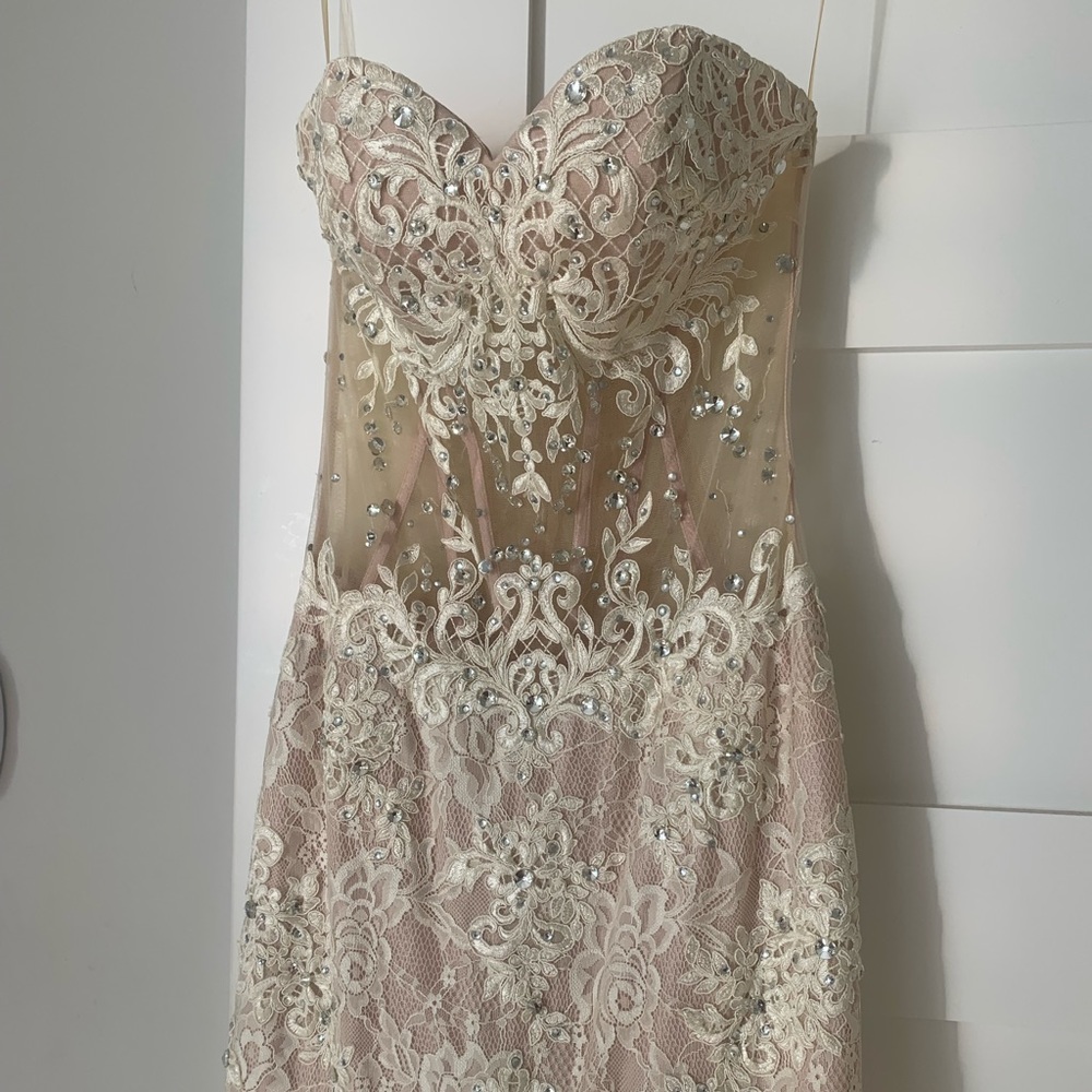 Strapless Wedding Dress Mesh Jewelled Bodice with Tool Bottom